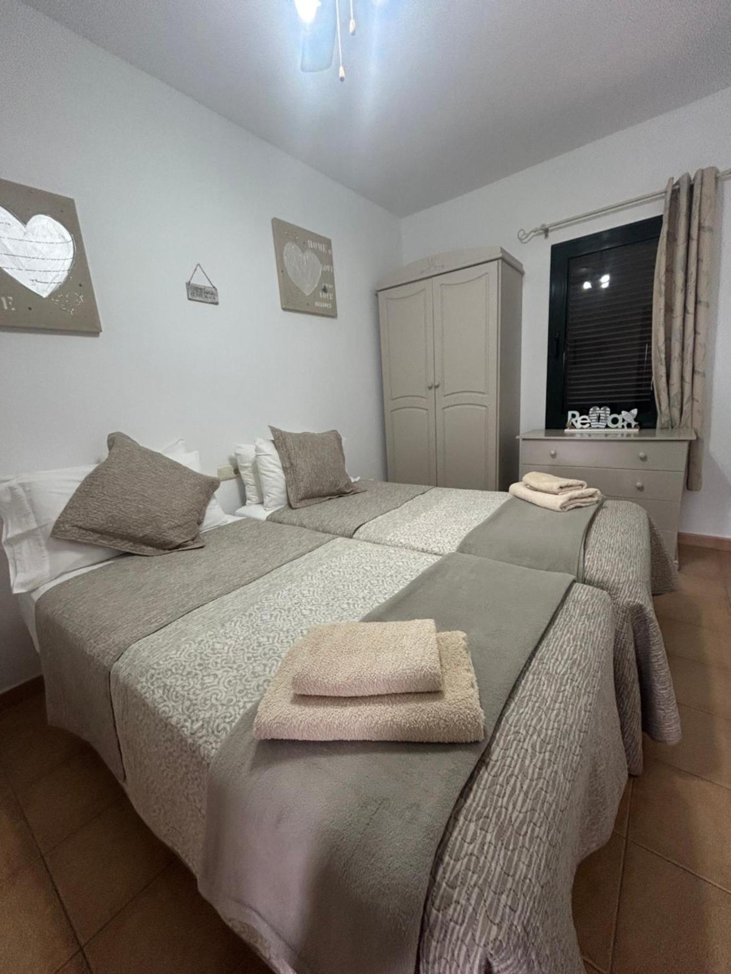 Casa Orilla! Beautiful Private Holiday Villa With Hot Tub Ла-Оліва Екстер'єр фото